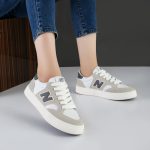 کفش و کتانی اسپرت زنانه و دخترانه مدل نیوبالانس NEW BALANCE رنگ سفید طوسی کد M326