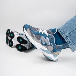 کفش و کتونی زنانه و مردانه چرم طبیعی مدل نیوبالانس 9060 NEW BALANCE رنگ طوسی آبی کد 8937