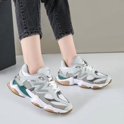 کفش و کتانی زنانه و دخترانه چرم طبیعی مدل نیوبالانس NEWBALANCE 9060 رنگ طوسی کد 8221
