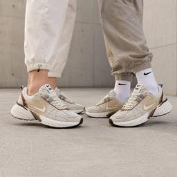 کفش و کتانی مردانه و زنانه مدل نایک NIKE V2K رنگ کرم کد 41421