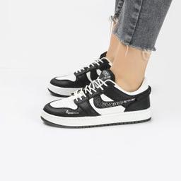 کفش و کتانی زنانه مدل NIKE AIR JORDAN 1 رنگ سفید مشکی کد M5818