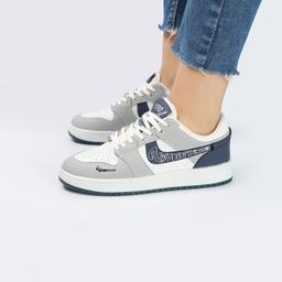 کفش و کتانی زنانه مدل NIKE AIR JORDAN 1 رنگ سفید سرمه ای کد M5817