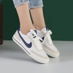 کفش و کتانی زنانه رنگ سفید سرمه ای مدل نایک NIKE کد M209 - Image 2