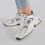 کفش و کتانی اسپرت زنانه مدل نیوبالانس 530 رنگ سفید سرمه ای کد 48520 - Image 2