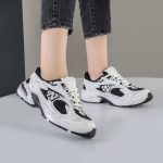 کفش و کتانی زنانه و دخترانه مدل نیوبالانس725  NEW BALANCE رنگ سفید مشکی کد 9197