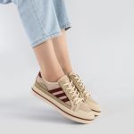 کفش و کتانی زنانه و دخترانه مدل آدیداس ADIDAS رنگ کرم زرشکی کد F115