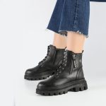 بوت و نیم بوت زنانه و دخترانه مدل بندی برشکا BERESHKA رنگ مشکی کد A505