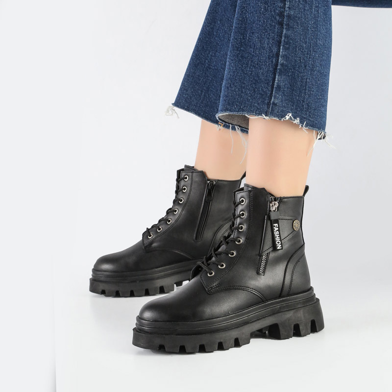 12-7.jpg بوت و نیم بوت زنانه و دخترانه مدل بندی برشکا BERESHKA رنگ مشکی کد A505 - Image 1