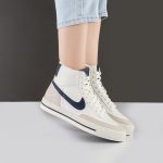 کفش و کتانی زنانه مدل نایک نیم ساق رنگ سفید سرمه ای مدل نایک NIKE کد M571