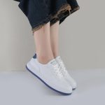 کفش اسپرت و راحتی زنانه و دخترانه رنگ سفید سرمه ای کد M501 - Image 2
