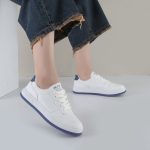 کفش اسپرت و راحتی زنانه و دخترانه رنگ سفید سرمه ای کد M501