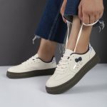 کفش اسپرت و راحتی زنانه و دخترانه رنگ کرم کد M812 - Image 2